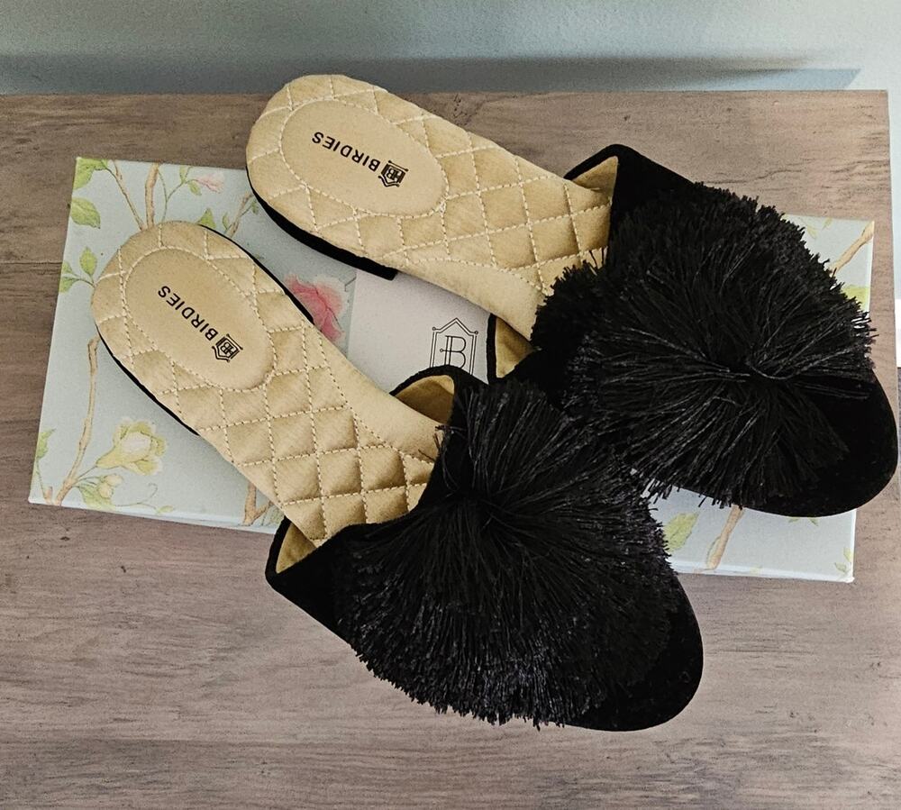 Birdies The Songbird Black Velvet Pom Pom Slippers Mules Flats Shoes Womens 7.5